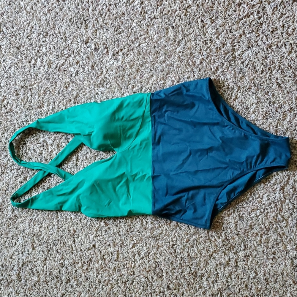 Summersalt Swimsuit - size 10